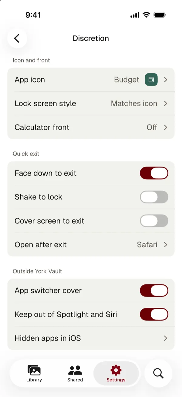 Discretion settings: app icon, lock screen style, calculator front, quick exit options, app switcher cover and keep out of Spotlight and Siri